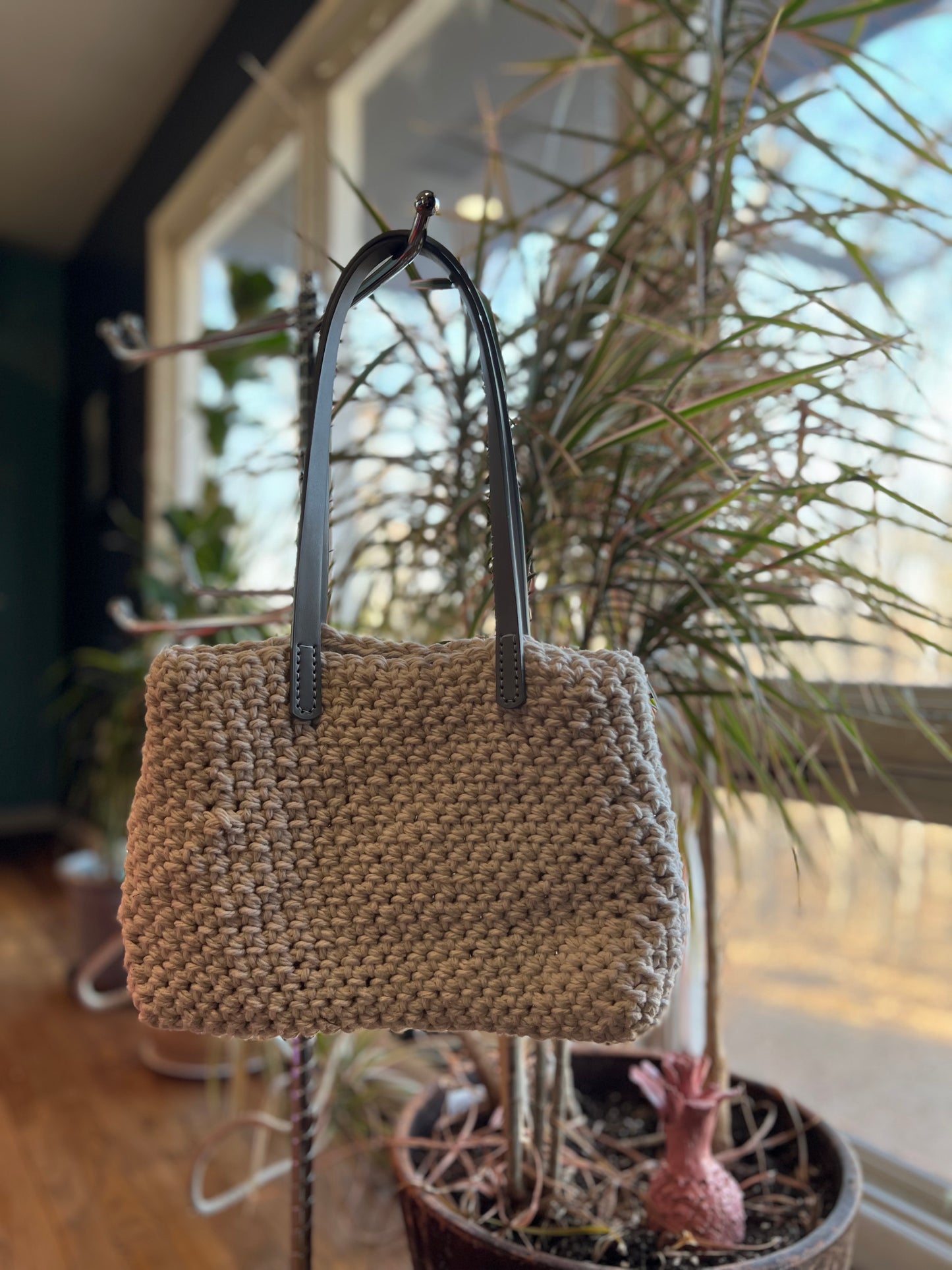 White upcycled rope bag with gray handles