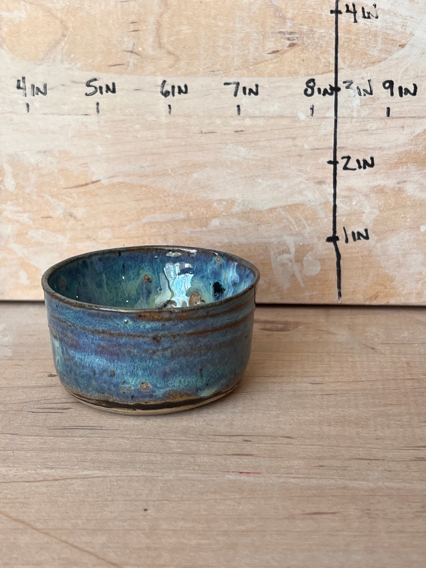 Small trinket bowl. Votive.