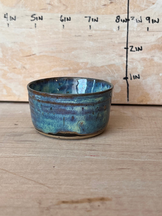 Small trinket bowl. Votive.