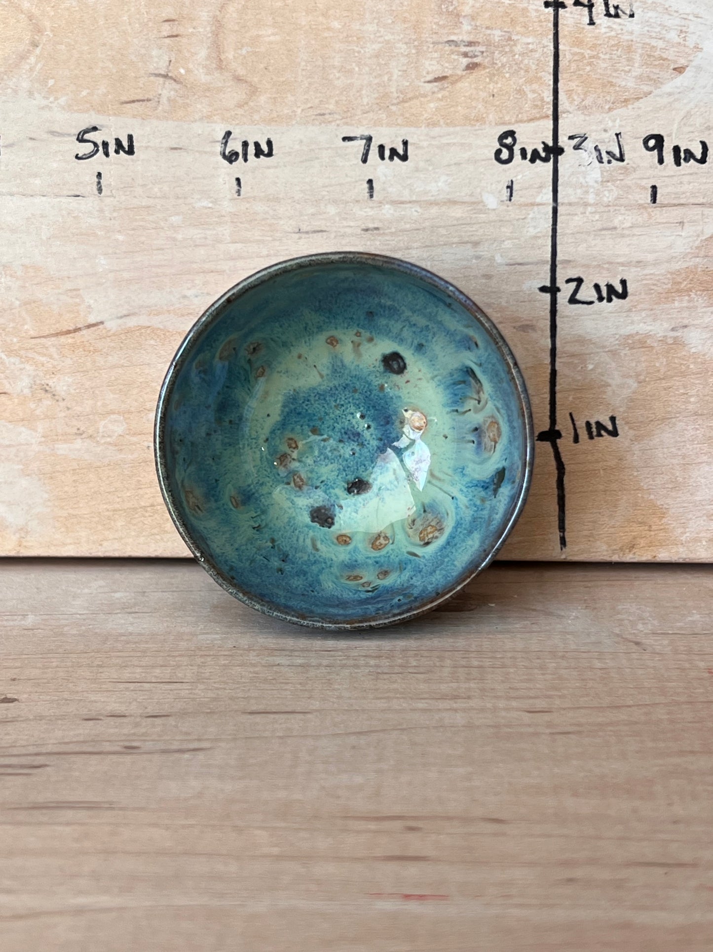 Small trinket bowl. Votive.
