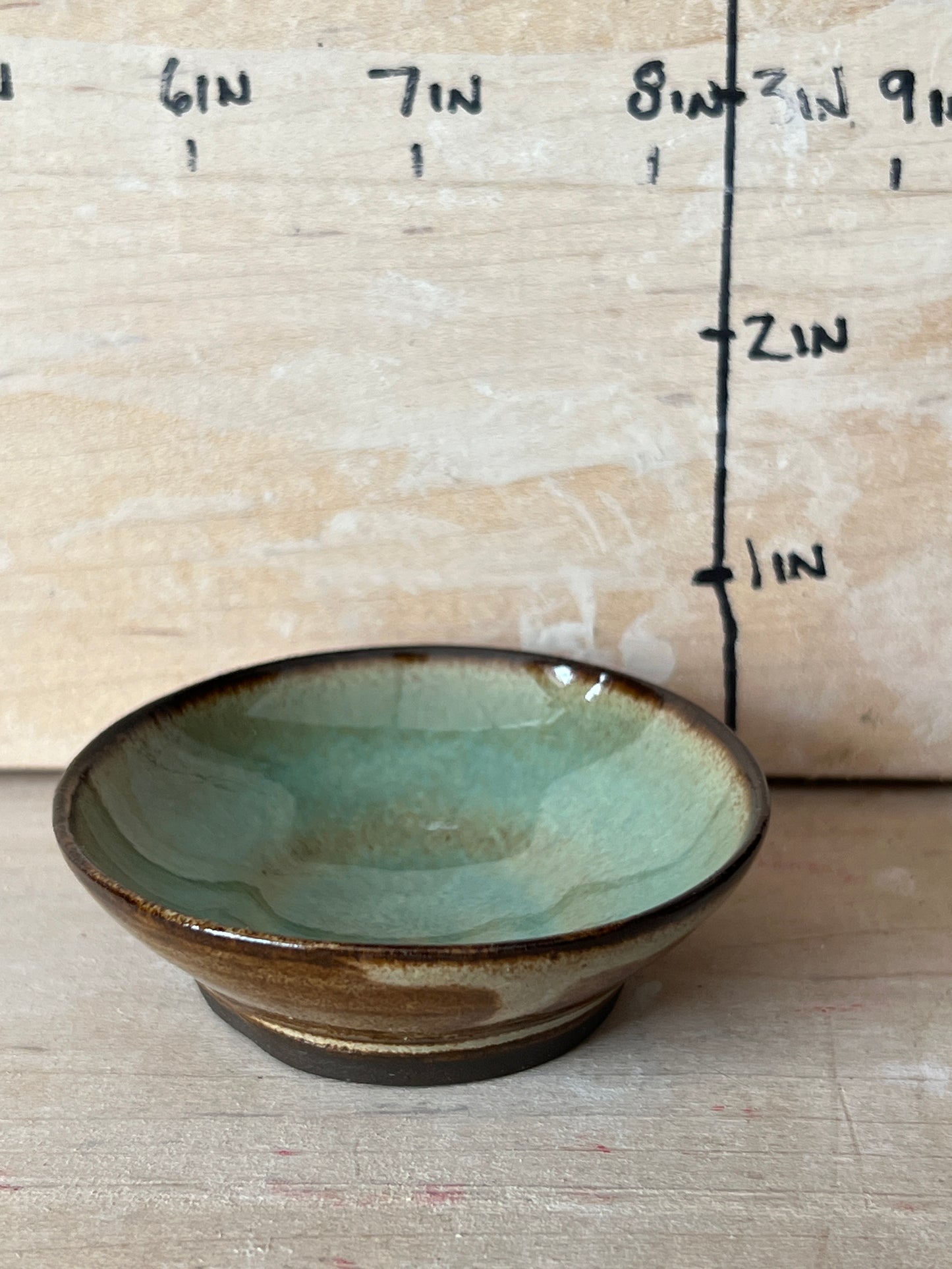 Small trinket bowl. Votive.